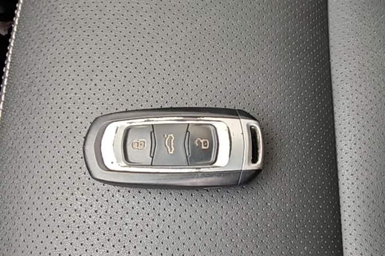 Used Geely Auto Vision X6 2016 1.8L Manual Luxury Model Vehicle Key