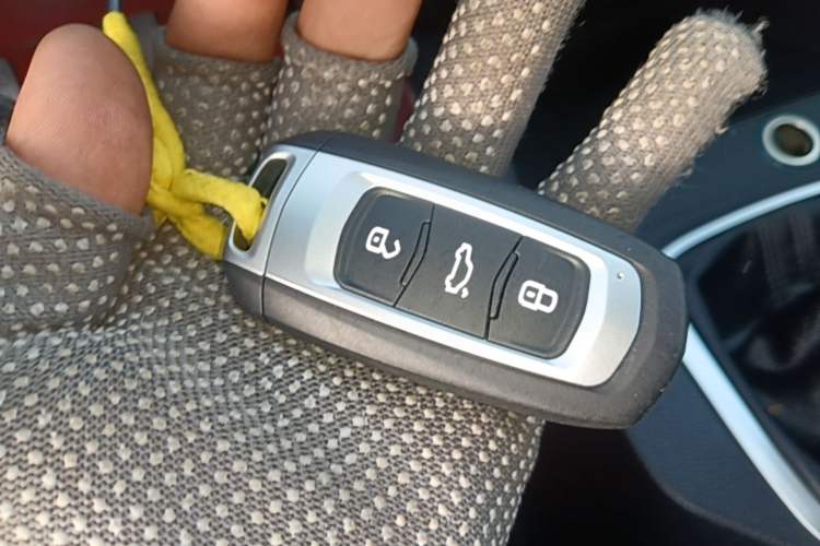 Used Geely Auto Vision X6 2016 1.8L Manual Luxury Model Vehicle Key