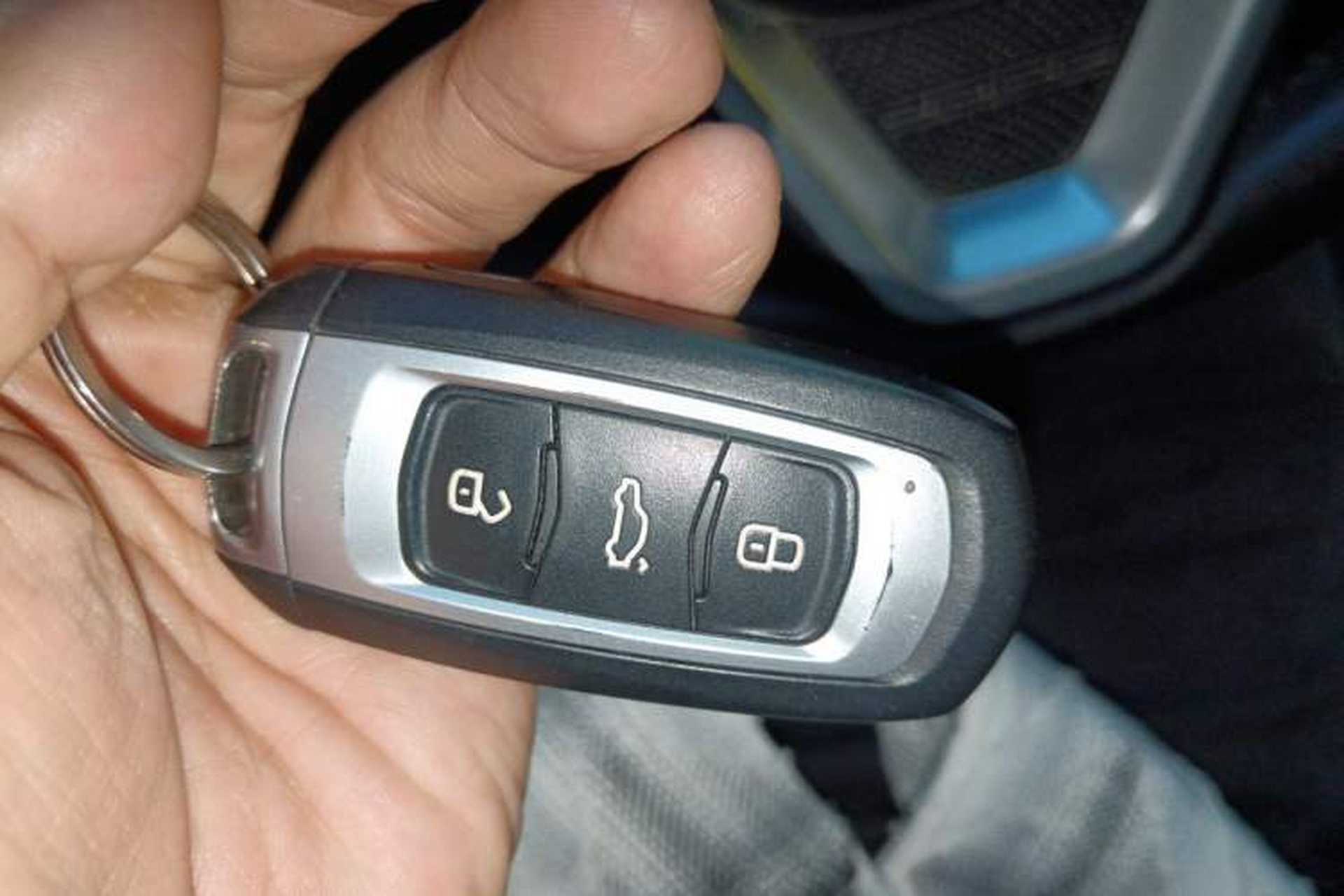 Used Geely Auto Vision X6 2016 1.8L Manual Luxury Model Vehicle Key