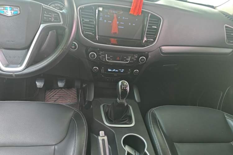 Used Geely Auto Vision X6 2016 1.8L Manual Luxury Model Audio And AC Panel