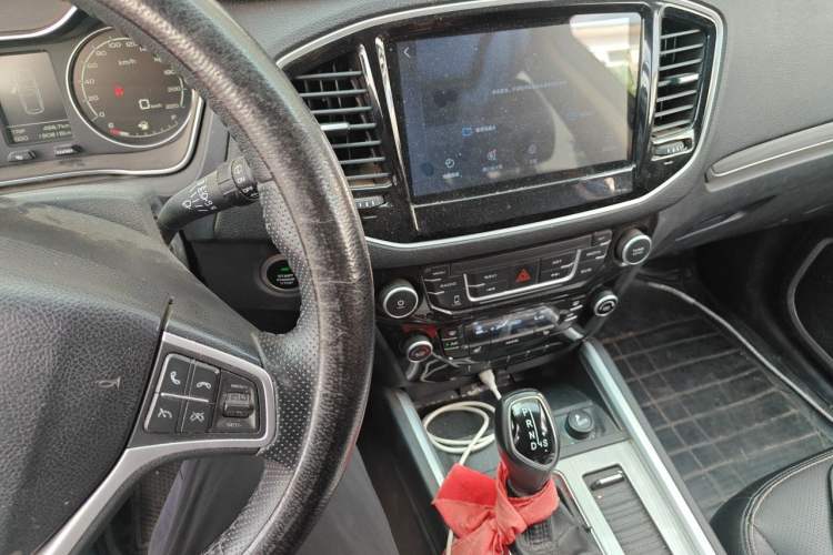 Used Geely Auto Vision X6 2016 1.3T CVT Flagship Model Audio And AC Panel