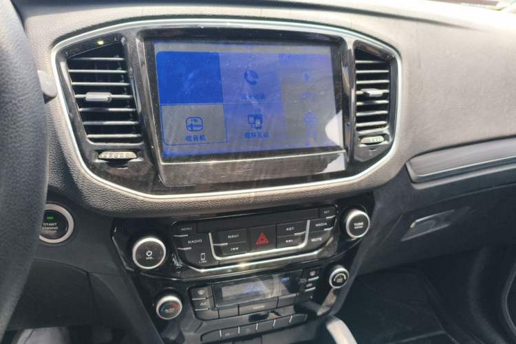 Used Geely Auto Vision X6 2016 1.8L Manual Luxury Model Audio And AC Panel