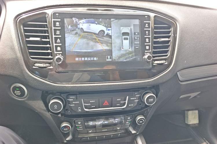 Used Geely Auto Vision X6 2016 1.3T CVT Flagship Model Audio And AC Panel