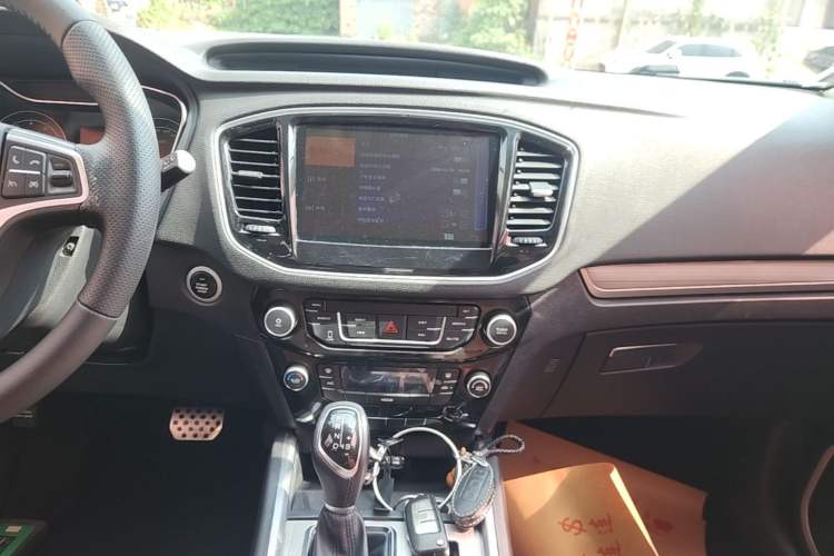 Used Geely Auto Vision X6 2016 1.3T CVT Luxury Model Audio And AC Panel