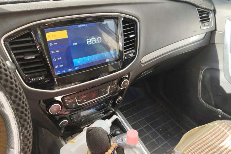 Used Geely Auto Vision X6 2016 1.3T CVT Flagship Model Audio And AC Panel