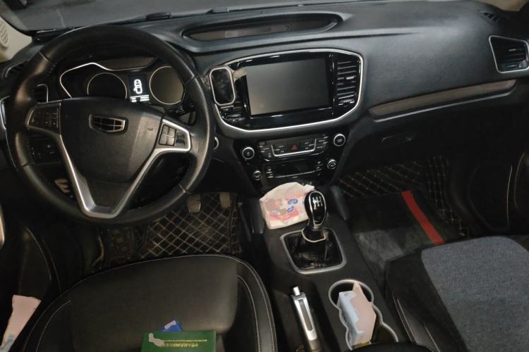 Used Geely Auto Vision X6 2016 1.8L Manual Luxury Model Center Console