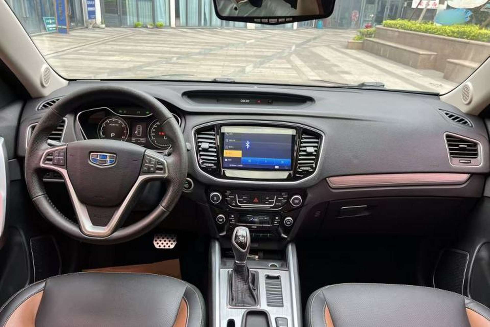 Used Geely Auto Vision X6 2016 1.3T CVT Luxury Model Center Console