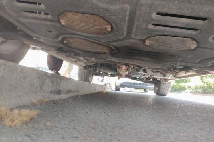 Used Geely Auto Vision X6 2016 1.3T CVT Flagship Model Chassis Front