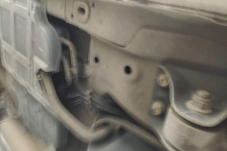 Used Geely Auto Vision X6 2016 1.3T CVT Flagship Model Chassis Rear Left