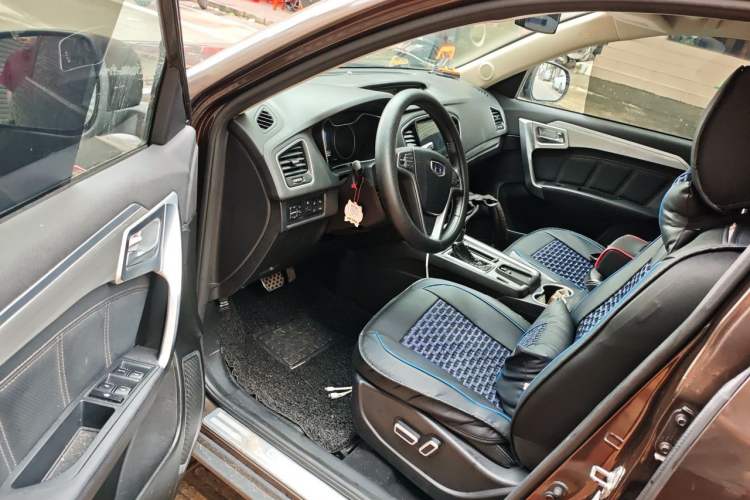 Used Geely Auto Vision X6 2016 1.3T CVT Flagship Model Driver Seat