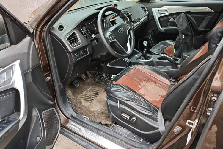 Used Geely Auto Vision X6 2016 1.8L Manual Luxury Model Driver Seat