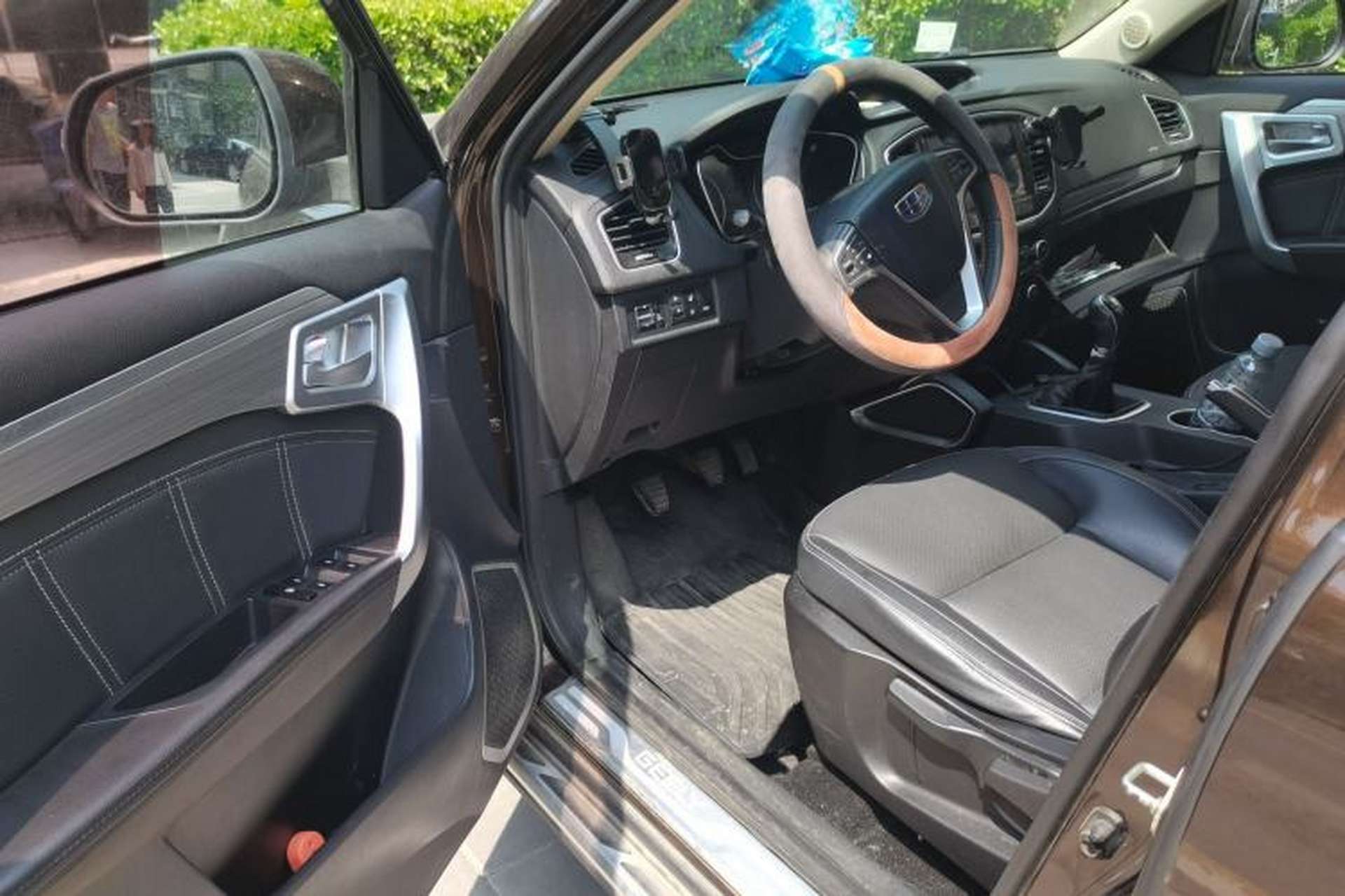 Used Geely Auto Vision X6 2016 1.8L Manual Luxury Model Driver Seat