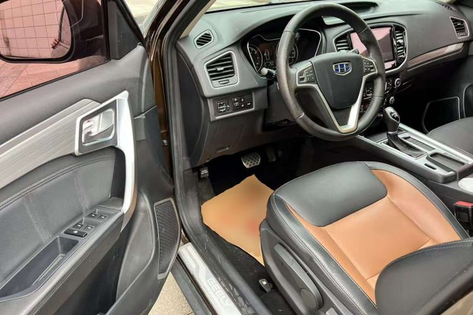 Used Geely Auto Vision X6 2016 1.3T CVT Luxury Model Driver Seat