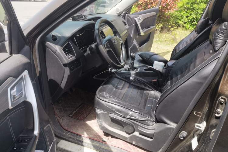 Used Geely Auto Vision X6 2016 1.8L Manual Luxury Model Driver Seat