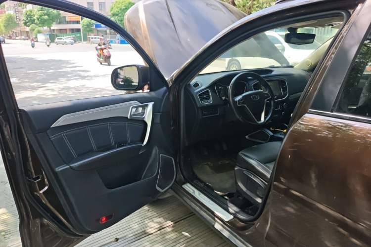 Used Geely Auto Vision X6 2016 1.8L Manual Luxury Model Driver Seat