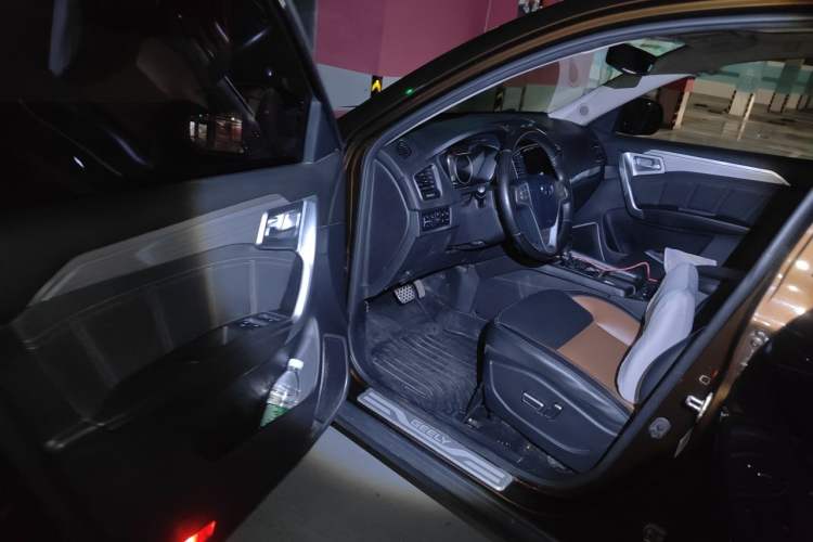 Used Geely Auto Vision X6 2016 1.3T CVT Flagship Model Driver Seat