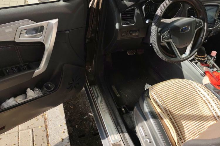 Used Geely Auto Vision X6 2016 1.3T CVT Flagship Model Driver Seat