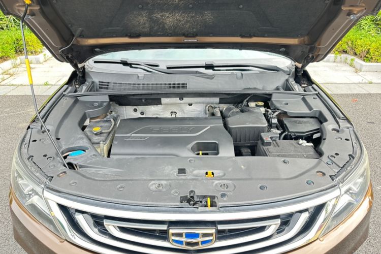 Used Geely Auto Vision X6 2016 1.3T CVT Flagship Model Engine Bay