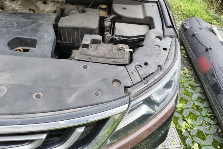Used Geely Auto Vision X6 2016 1.3T CVT Luxury Model Engine Bay Left