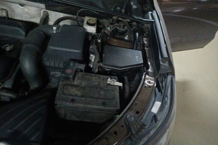 Used Geely Auto Vision X6 2016 1.8L Manual Luxury Model Engine Bay Left