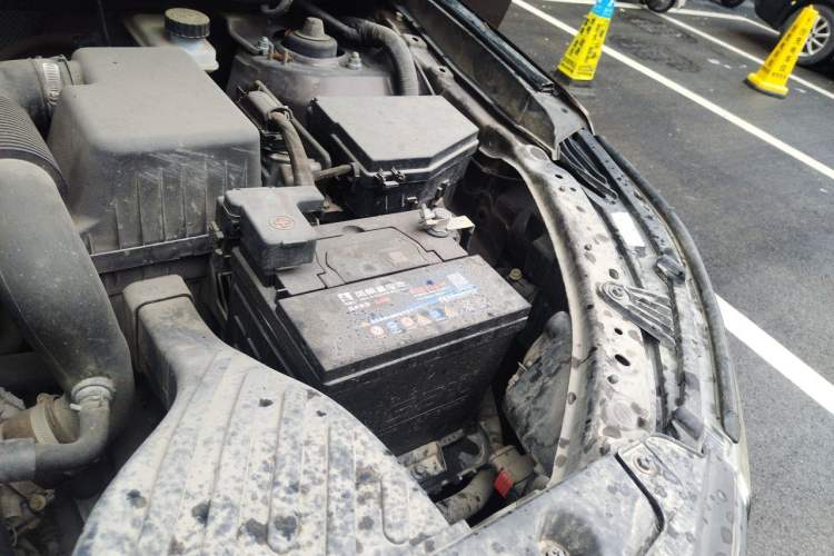 Used Geely Auto Vision X6 2016 1.8L Manual Luxury Model Engine Bay Left