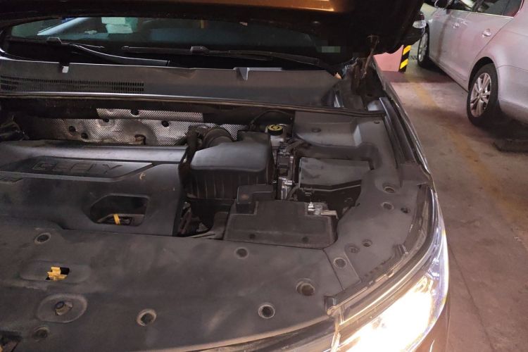 Used Geely Auto Vision X6 2016 1.3T CVT Flagship Model Engine Bay Left