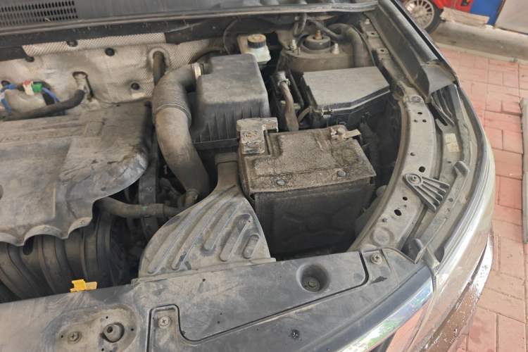 Used Geely Auto Vision X6 2016 1.8L Manual Luxury Model Engine Bay Left