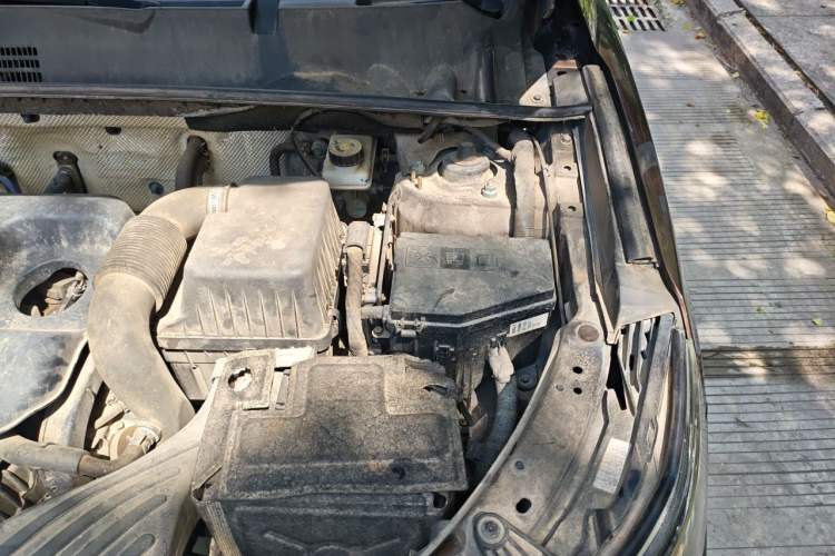 Used Geely Auto Vision X6 2016 1.8L Manual Luxury Model Engine Bay Left