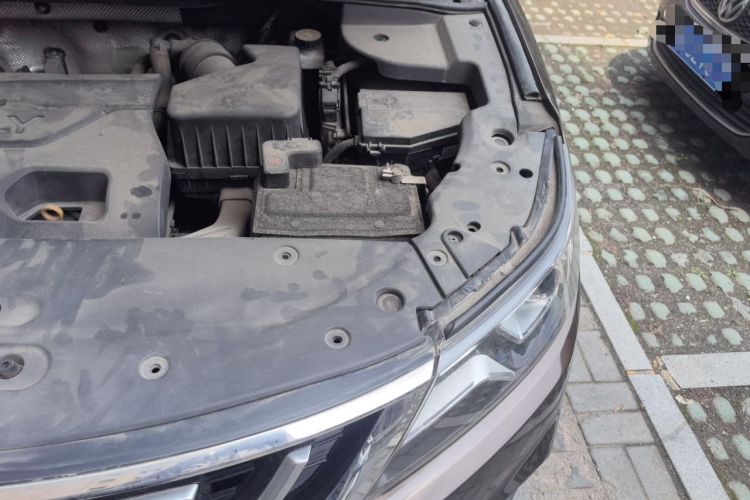 Used Geely Auto Vision X6 2016 1.3T CVT Luxury Model Engine Bay Left
