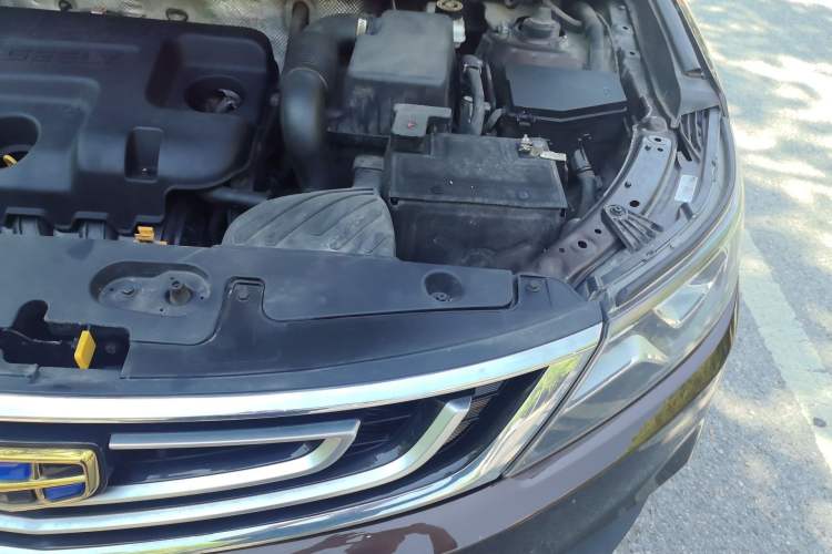 Used Geely Auto Vision X6 2016 1.8L Manual Luxury Model Engine Bay Left