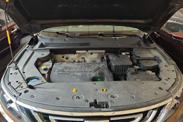 Used Geely Auto Vision X6 2016 1.3T CVT Flagship Model Engine Bay