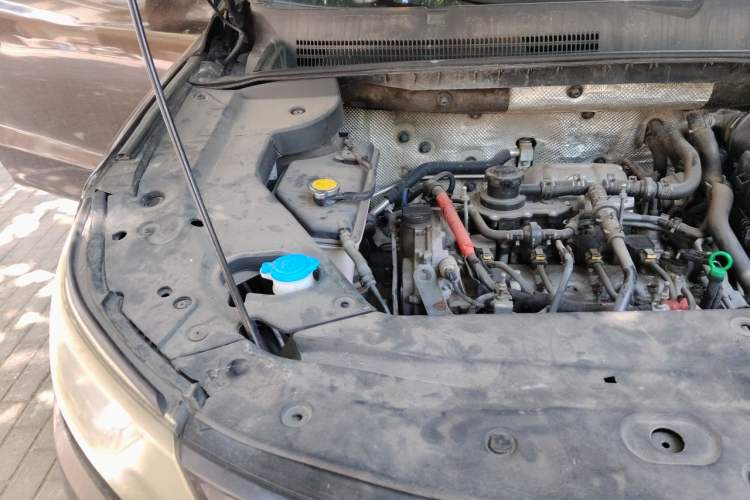 Used Geely Auto Vision X6 2016 1.3T CVT Flagship Model Engine Bay Right