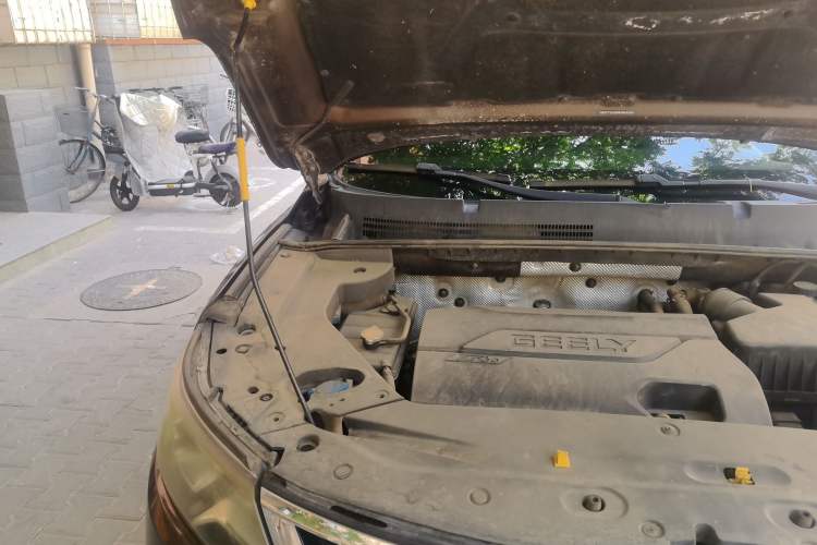 Used Geely Auto Vision X6 2016 1.3T CVT Flagship Model Engine Bay Right