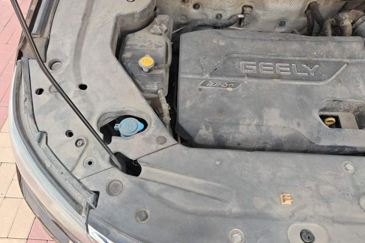 Used Geely Auto Vision X6 2016 1.3T CVT Flagship Model Engine Bay Right