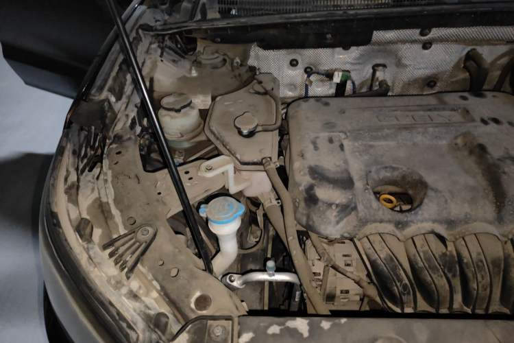 Used Geely Auto Vision X6 2016 1.8L Manual Luxury Model Engine Bay Right