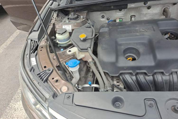 Used Geely Auto Vision X6 2016 1.8L Manual Luxury Model Engine Bay Right