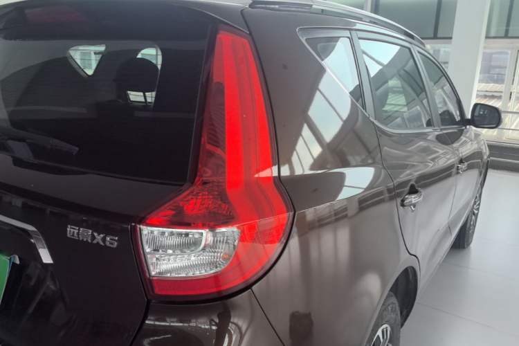 Used Geely Auto Vision X6 2016 1.3T CVT Flagship Model Exterior 3