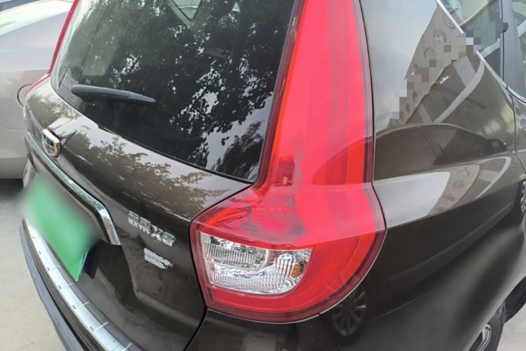 Used Geely Auto Vision X6 2016 1.8L Manual Luxury Model Exterior 3