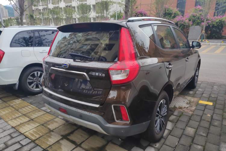 Used Geely Auto Vision X6 2016 1.8L Manual Luxury Model Exterior 3