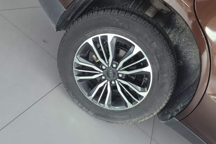 Used Geely Auto Vision X6 2016 1.3T CVT Flagship Model Exterior 5