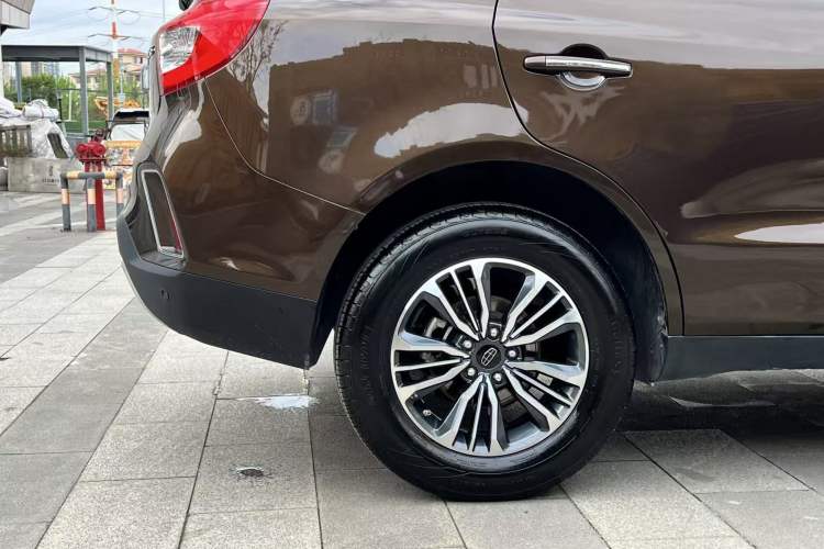 Used Geely Auto Vision X6 2016 1.3T CVT Luxury Model Exterior 5