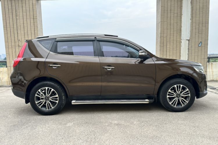 Used Geely Auto Vision X6 2016 1.8L Manual Luxury Model Exterior 6