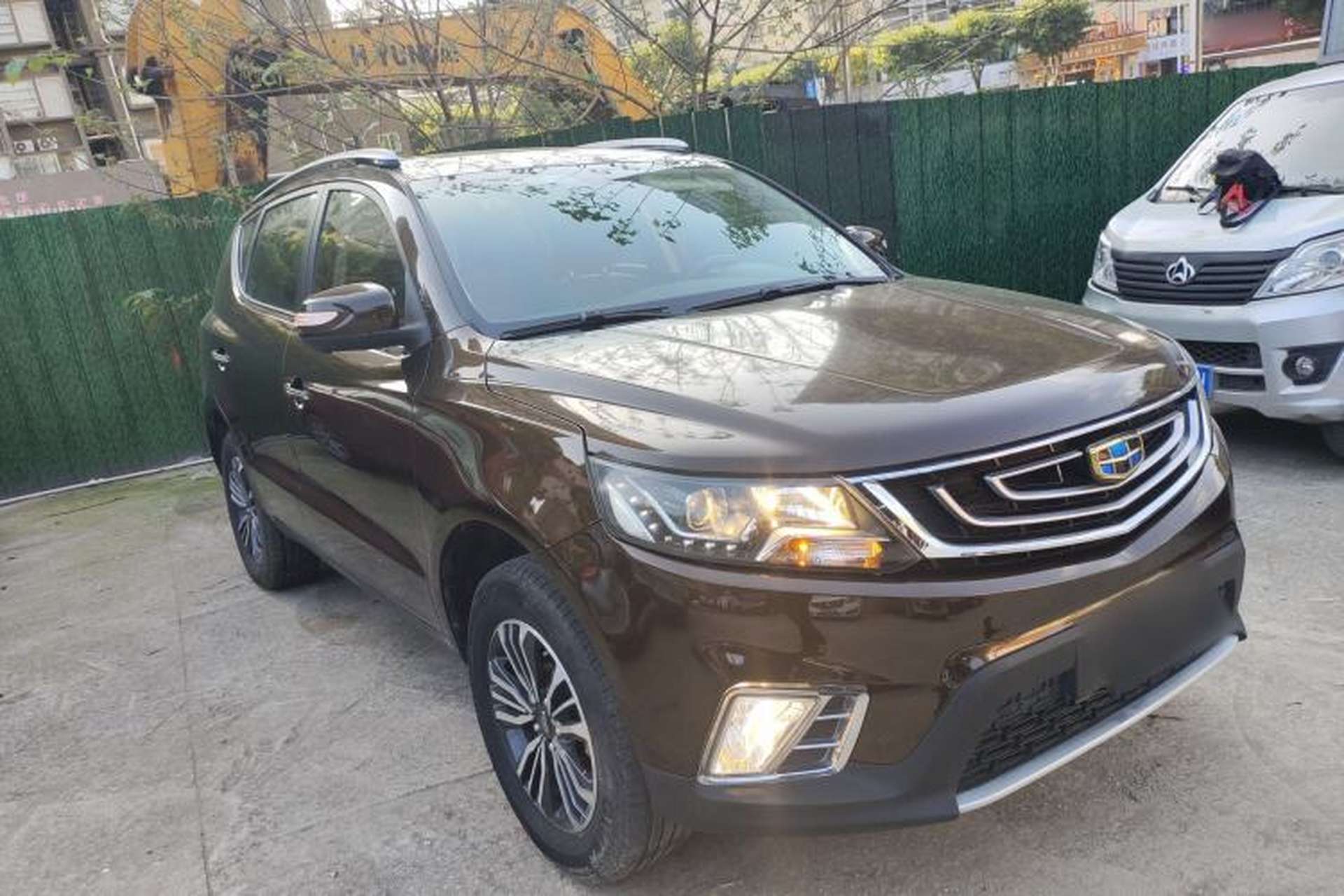 Used Geely Auto Vision X6 2016 1.8L Manual Luxury Model Front Right 45 Deg