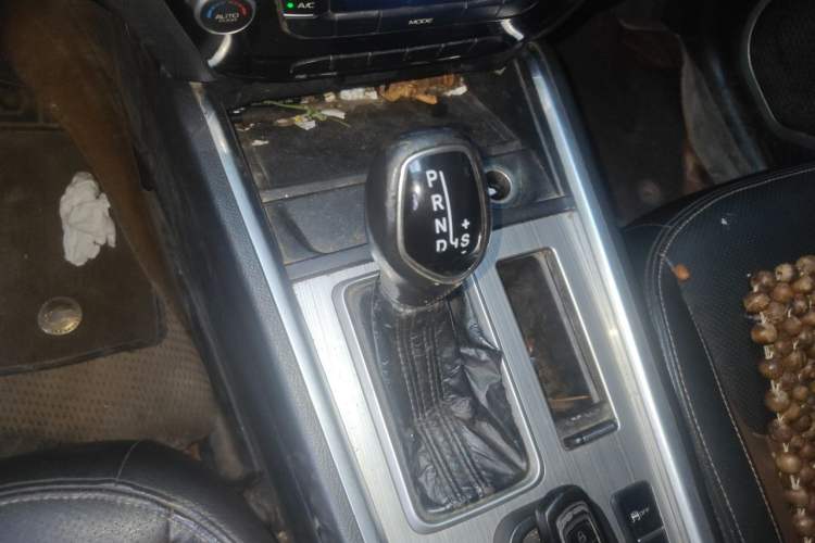 Used Geely Auto Vision X6 2016 1.3T CVT Luxury Model Gear Lever