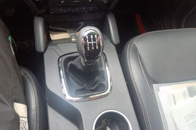 Used Geely Auto Vision X6 2016 1.8L Manual Luxury Model Gear Lever