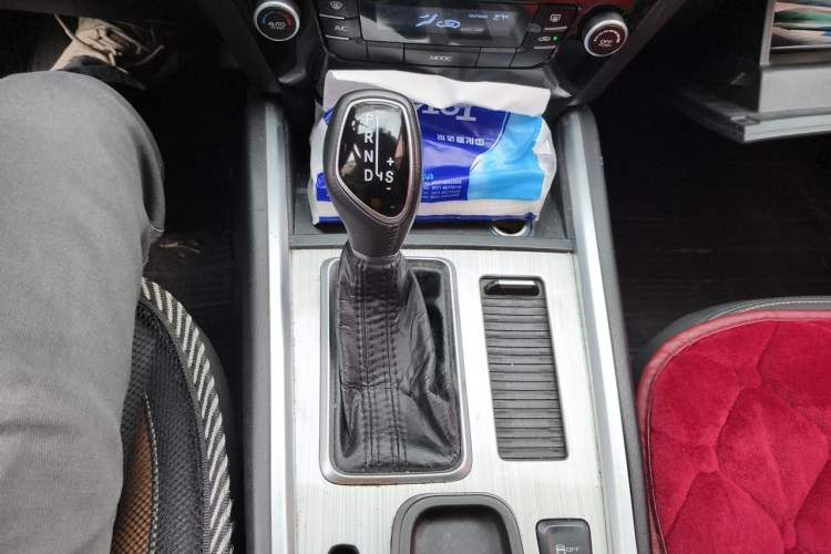 Used Geely Auto Vision X6 2016 1.3T CVT Luxury Model Gear Lever