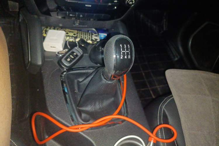 Used Geely Auto Vision X6 2016 1.8L Manual Luxury Model Gear Lever