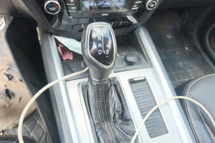 Used Geely Auto Vision X6 2016 1.3T CVT Luxury Model Gear Lever