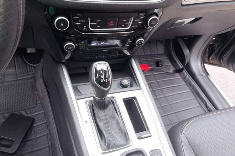 Used Geely Auto Vision X6 2016 1.3T CVT Luxury Model Gear Lever