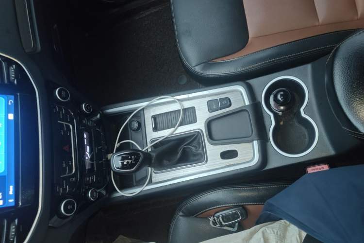 Used Geely Auto Vision X6 2016 1.3T CVT Luxury Model Gear Lever